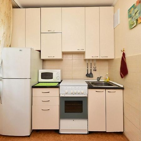 Апартаменты 11-Й Микрорайон, 4 Almaty Esterno foto