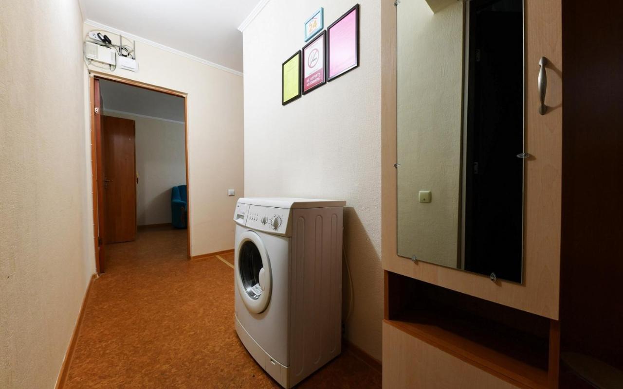 Апартаменты 11-Й Микрорайон, 4 Almaty Esterno foto