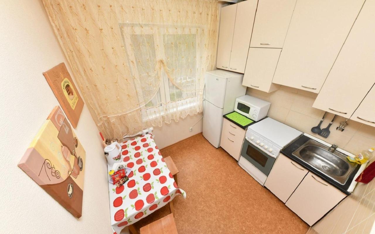 Апартаменты 11-Й Микрорайон, 4 Almaty Esterno foto